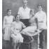Кирило Осьмак з дружиною Марією, доньками Ларисою та Валентиною і сином Олегом. м. Сиктивкар, Комі АССР (Росія). Літо 1932 р.